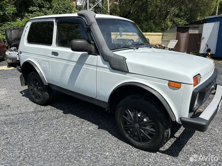 LADA 4x4 (Нива) 1.7 МТ, 2011, 210 000 км