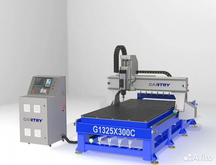 Фрезерный станок с автосменой инструмента