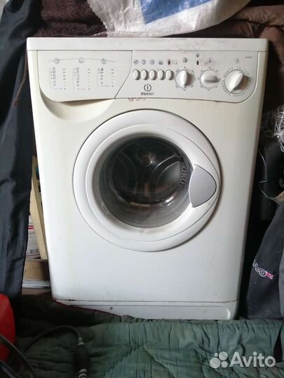 Стиральная машина Indesit w105tx на запчасти