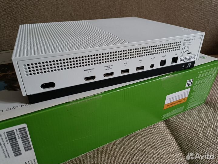 Xbox One S 1TB + 400 Игр (Полный Комплект)