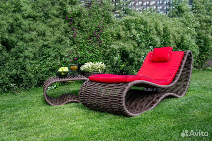 Шезлонг-лежак из лозы