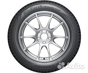 Yokohama BluEarth Winter V906 255/40 R20 101W