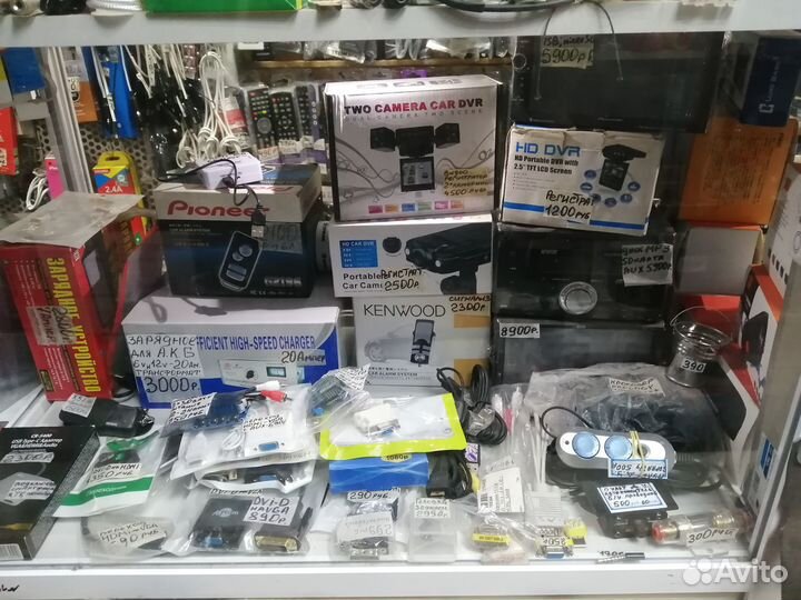 Авто магнитолы на Бархатовой д.З