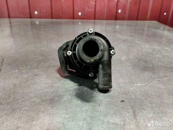 Насос антифриза дополнительный Mercedes C-Class