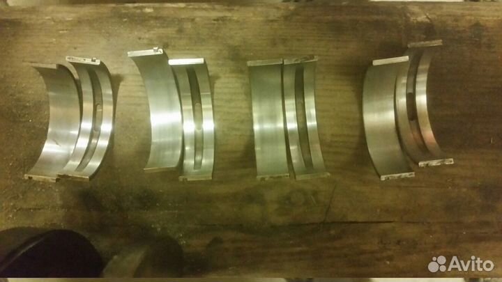 Вал коленчатый Audi A6 2.4 BDW 06E105101G