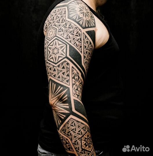 Тату в студии