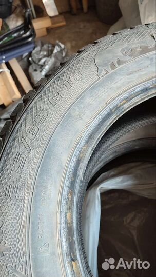 Gislaved Nord Frost 200 SUV 215/65 R16 102T
