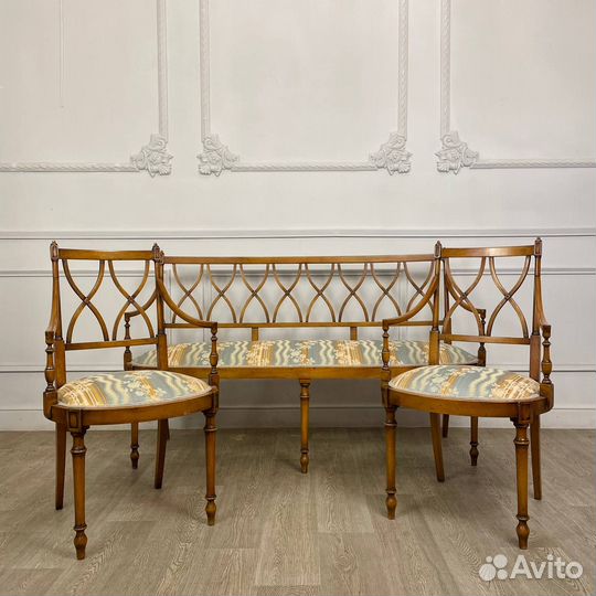 Комплект диванчик и два полукресла