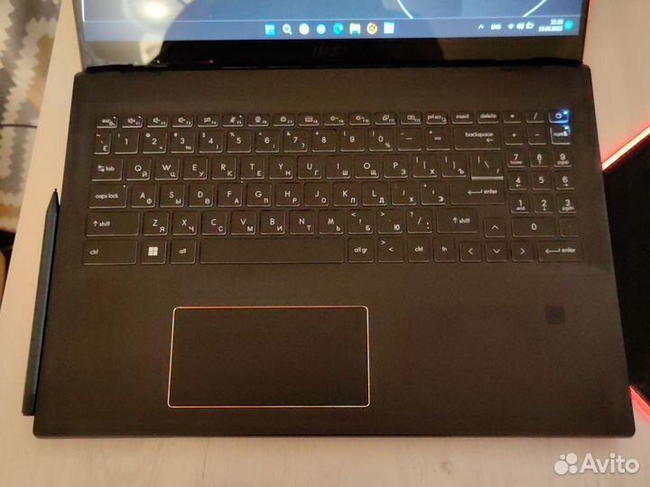 MSI Summit E16 Flip Evo A11MT-094RU
