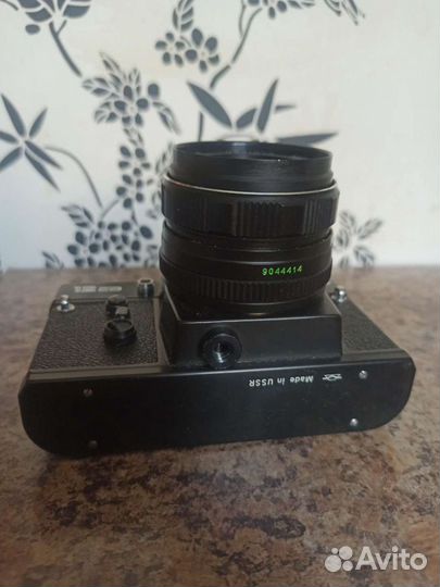 Плёночный фотоаппарат Зенит 12сд