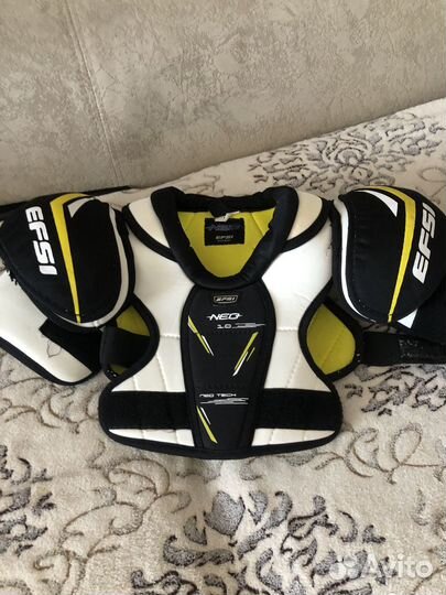 Нагрудник детский хоккейный