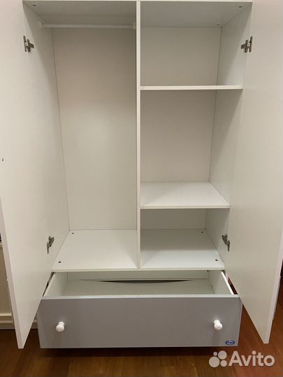 Комплект мебели для детской комнаты