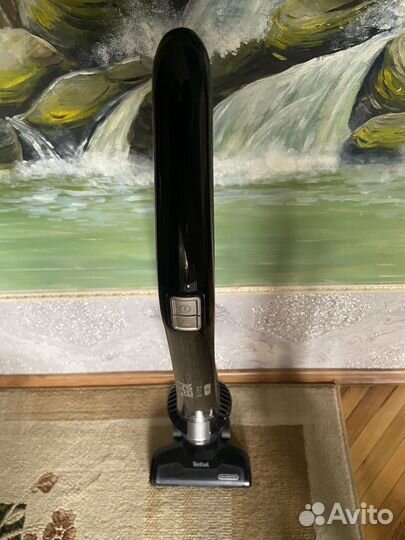 Пылесос вертикальный Tefal