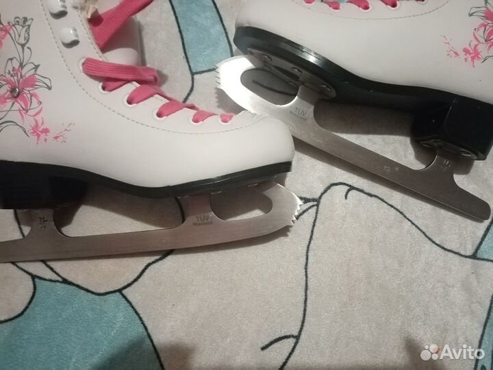 Коньки, размер 32