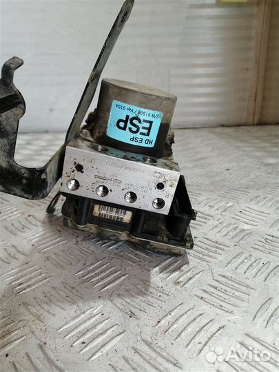 Блок abs Блок абс Hyundai Elantra HD G4FC 2011