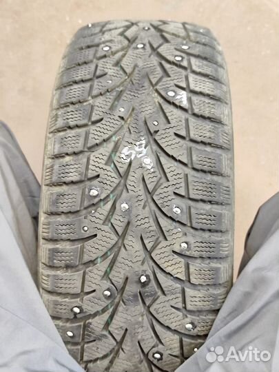 Комплект зимней резины диски от Mazda 323f BJ R15
