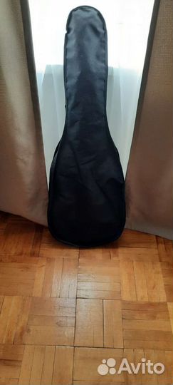 Акустическая гитара