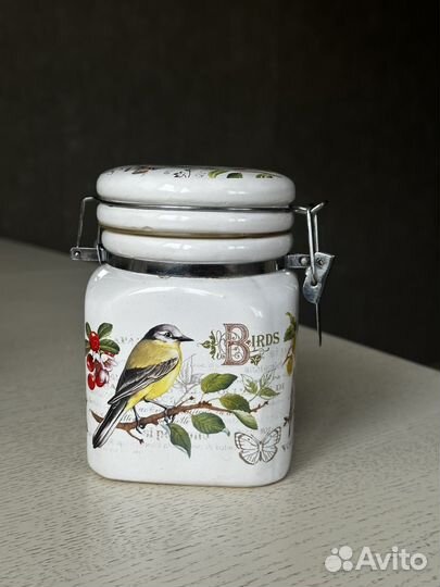 Чайник заварочный и сахарница