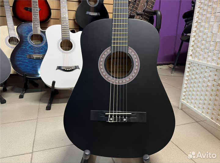 Гитара для обучения с комплектом