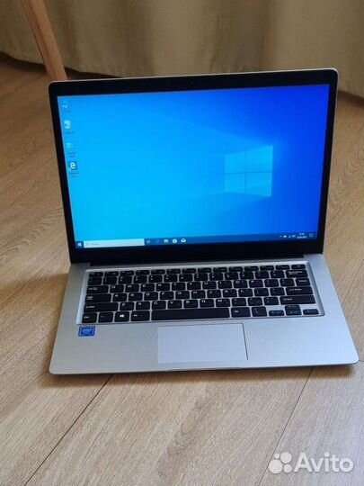 Новый ноутбук Microsoft