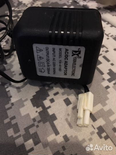 Блок питания Yinix AC/DC Adaptor 8,4v 250mA