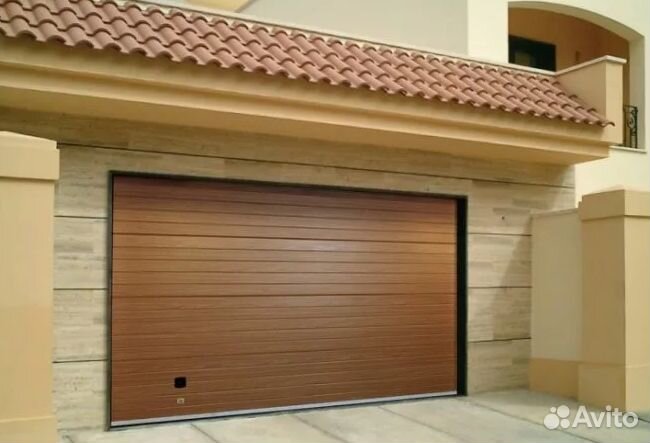 Секционные ворота