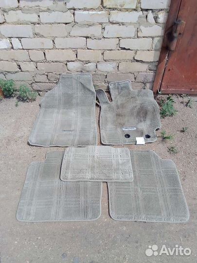 Автомобильные коврики текстильные