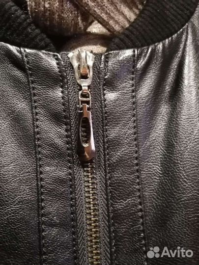 Кожаный бомбер