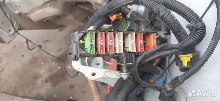 Citroen Berlingo b9 проводка моторного отсека