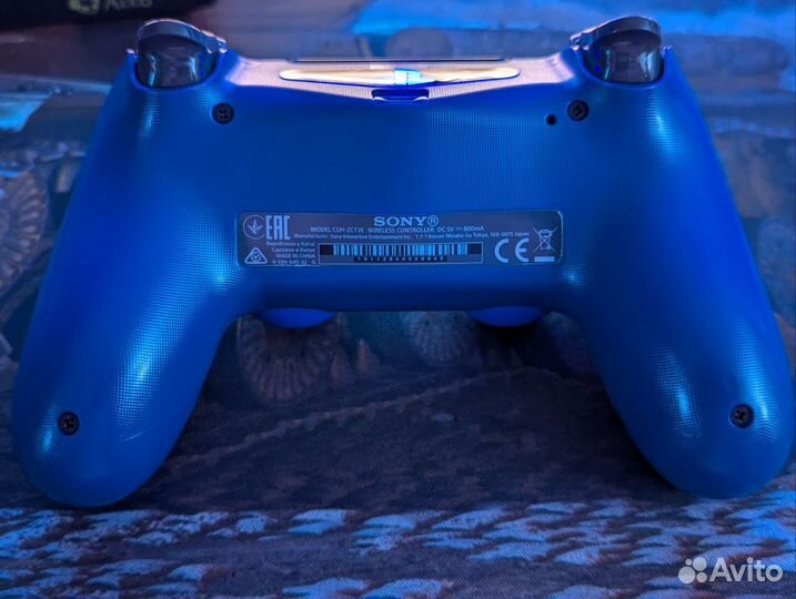 Геймпад Dualshock 4