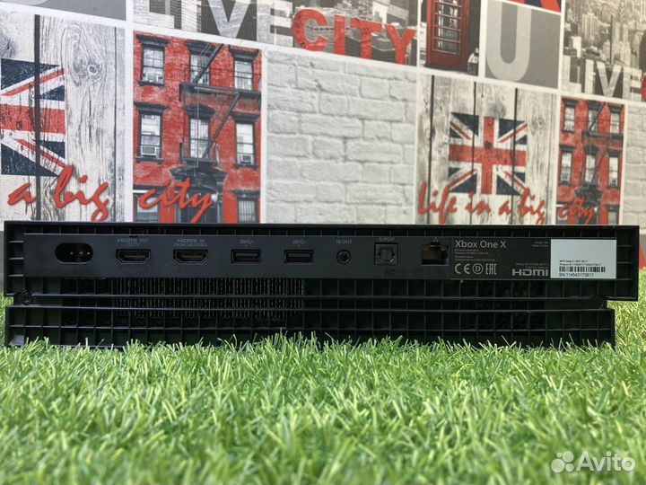 Xbox One X 1TB Покупка/Продажа