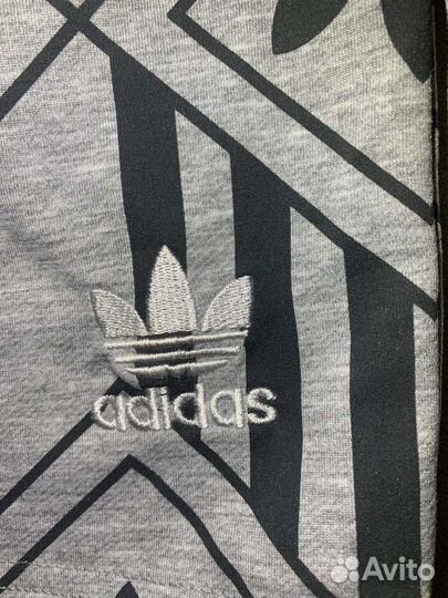 Шорты Adidas