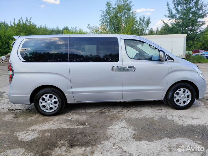 Hyundai Grand Starex 2.5 AT, 2010, 240 000 км