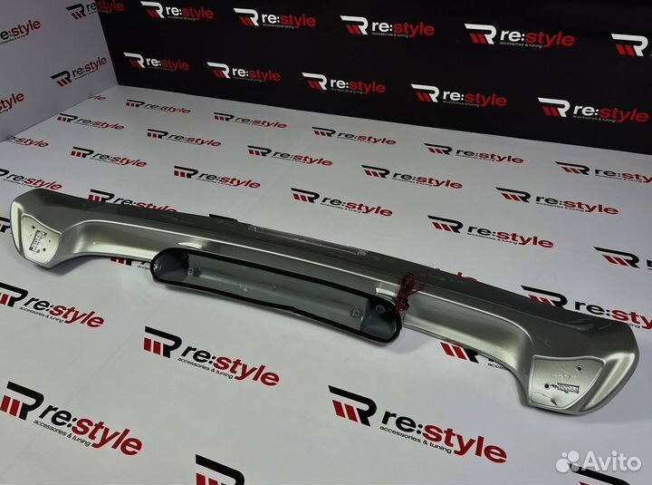 Спойлер на крышу Toyota Land Cruiser 100 Серебро