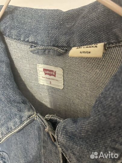 Джинсовое платье levis