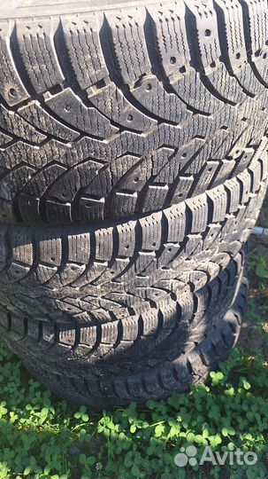 Pirelli Formula Ice 215/65 R16