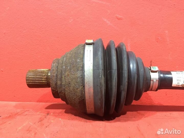 Привод передний левый Audi Q3 (8U) SUV cffb 2.0L