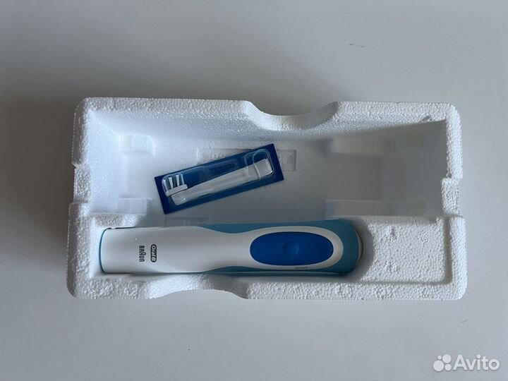 Электрическая зубная щетка oral b vitality