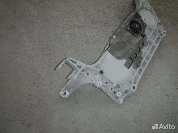 Подрамник передний Volkswagen Tiguan cava 2009