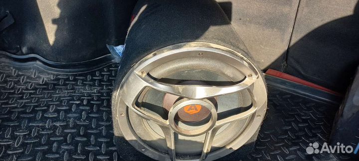 Сабвуфер и усилитель