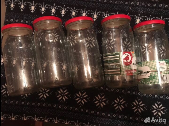 Банка стекло 0,5 л с крышкой (количество уточнять)