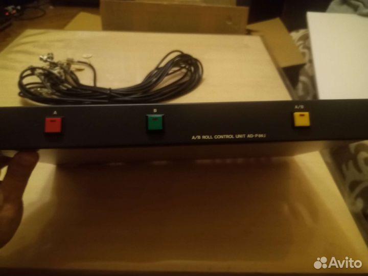 S VHS видеомагнитофон студийный Victor BR-S810