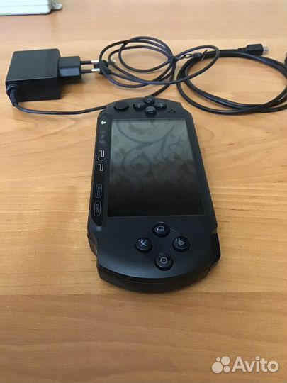 Sony PSP e1008 street