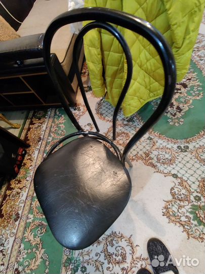 Стулья и табуретки бу