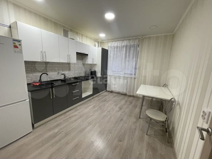 1-к. квартира, 43,3 м², 1/10 эт.