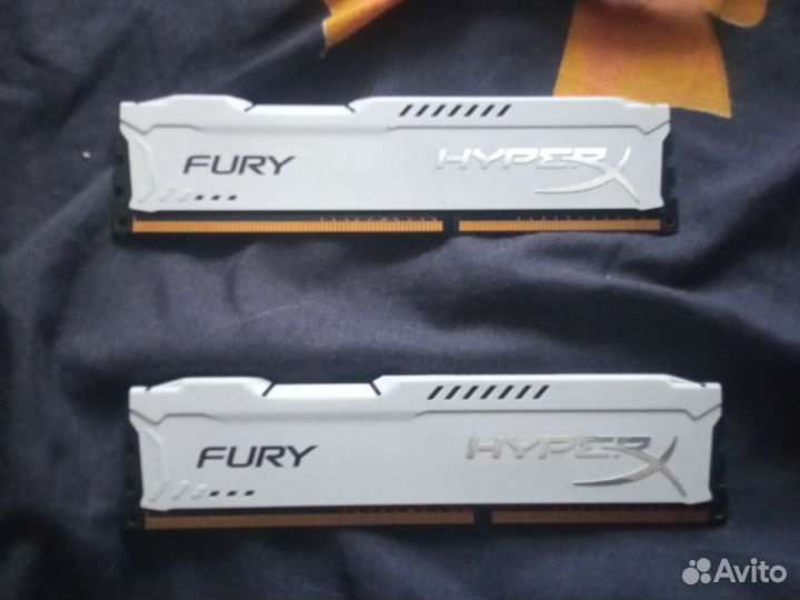 Озу DDR3 HyperX Fury и Corsair Vengeance