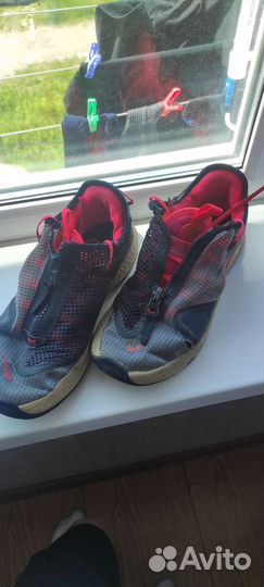 Nike pg 4