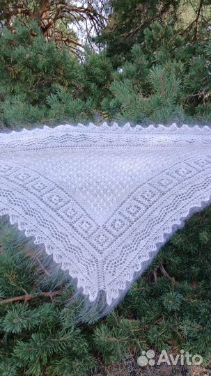 Пуховые косынки ажурные