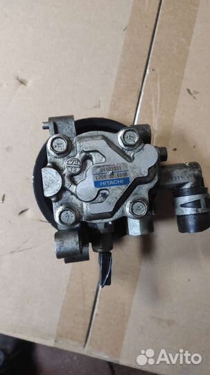 Насос гидроусилителя руля Mazda L206-32-650B