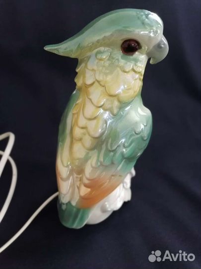 Фарфоровая статуэтка ссср. Светильник попугай